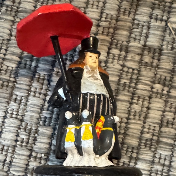 DC Comics Other - VINTAGE 1992 Batman Returns Penguin PVC Figure Applause Danny DeVito w/ Umbrella
